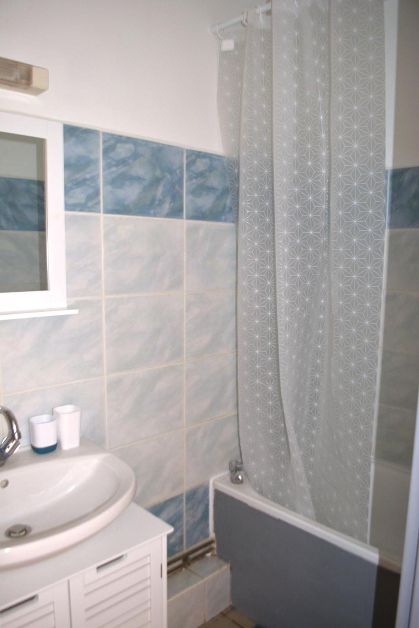 Comme Chez Soi - Studio Tout Equipe - By Sister Home Saint-Denis Exterior foto